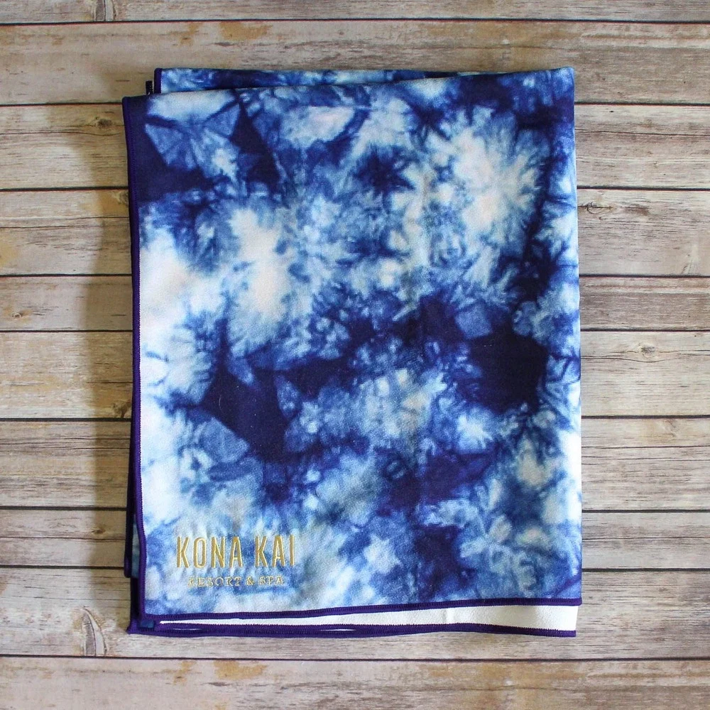Kona Kai Yoga Mat Towel Blue Tie Dye Microfiber Quick Dry Slippa Resort Spa